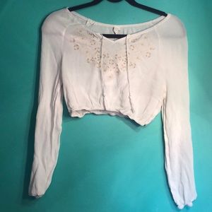 White long sleeve crop top